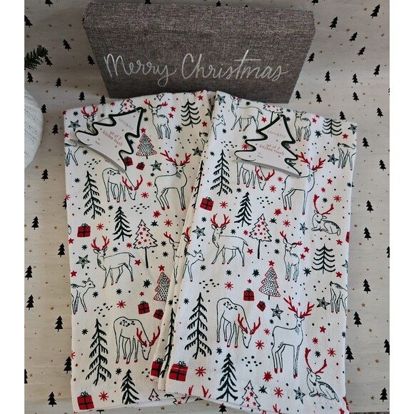 OEKO-TEX Mint & Ivy Christmas Kitchen Towels Deer/Tree Design - Picture 1 of 5